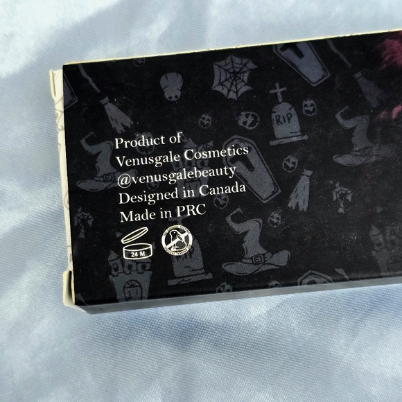 🟣 ☆ NWOT ☆ Venus Gale Cosmetic Lashes - Picture 2 of 4